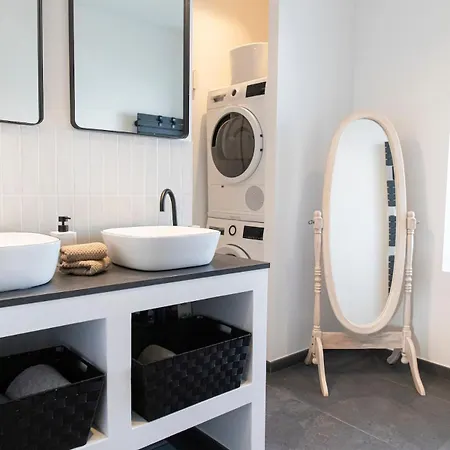 Historique Dior Apartment