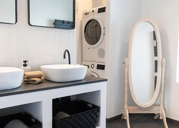 Historique Dior Apartment